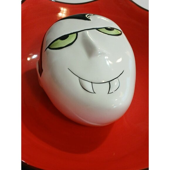 Haunted Halls Halloween Vampire Dracula Plate Ceramic Red & Black - Picture 13 of 13